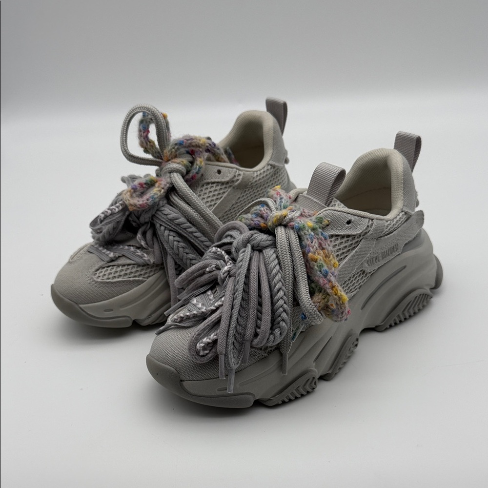 Steve Madden Pryce Grayโ Chunky Sneakers with Multicolor Accent